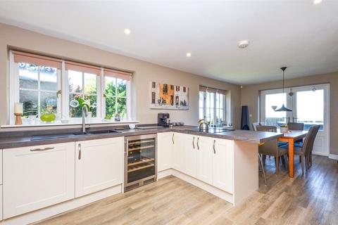 undefined, Bryn Coed, Penmaenmawr, Conwy, LL34