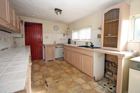 2 bedroom bungalow for sale, Capel Uchaf, Clynnogfawr, Caernarfon, Gwynedd, LL54