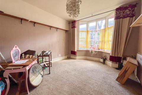 21 Gladys Road, Birmingham, B25 8BX