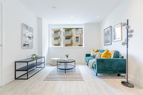 3 bedroom duplex to rent, Clovelly Road, Hounslow TW3