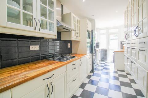 170 Bingham Road, Addiscombe, Croydon, CR0 7EH