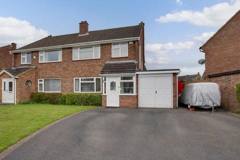 3 bedroom semi-detached house for sale, Hillfield Close, Downley, High Wycombe, HP13 5NA