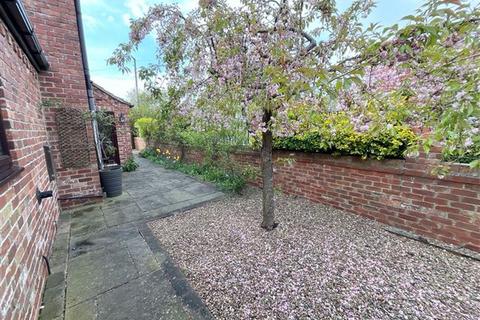 4 bedroom cottage for sale, Common Road, North Anston, Sheffield, S25 4AH