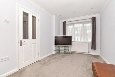91 Claydon Drive, Croydon, CR0 4QX