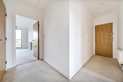 2 bedroom apartment for sale, Skylark Avenue, Greenhithe, Kent