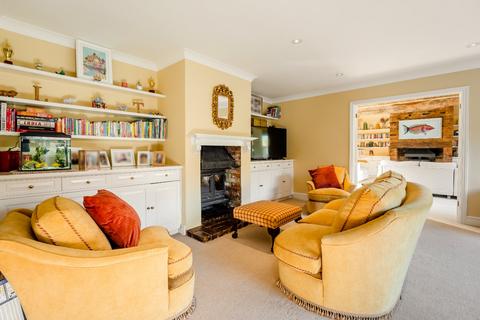 3 bedroom detached house for sale, Church Hill, Kingsnorth, Kent