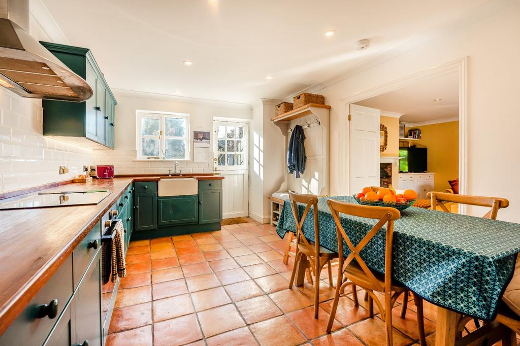 Kitchen/Breakfast Rm