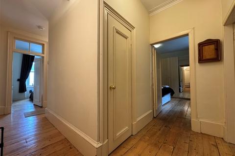 3 bedroom flat for sale, Harbour Street, Tarbert