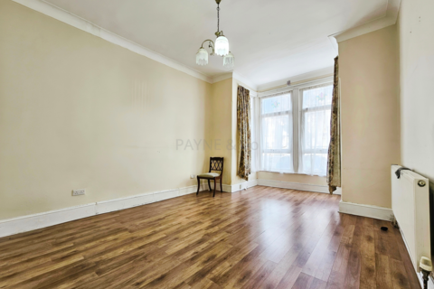 5 bedroom terraced house for sale, Kensington Gardens, ILFORD, IG1