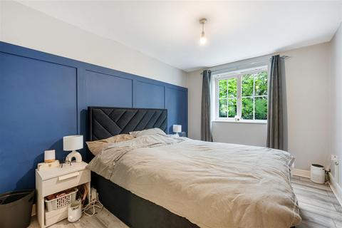 2 bedroom apartment for sale, Springbank Gardens, Lymm WA13