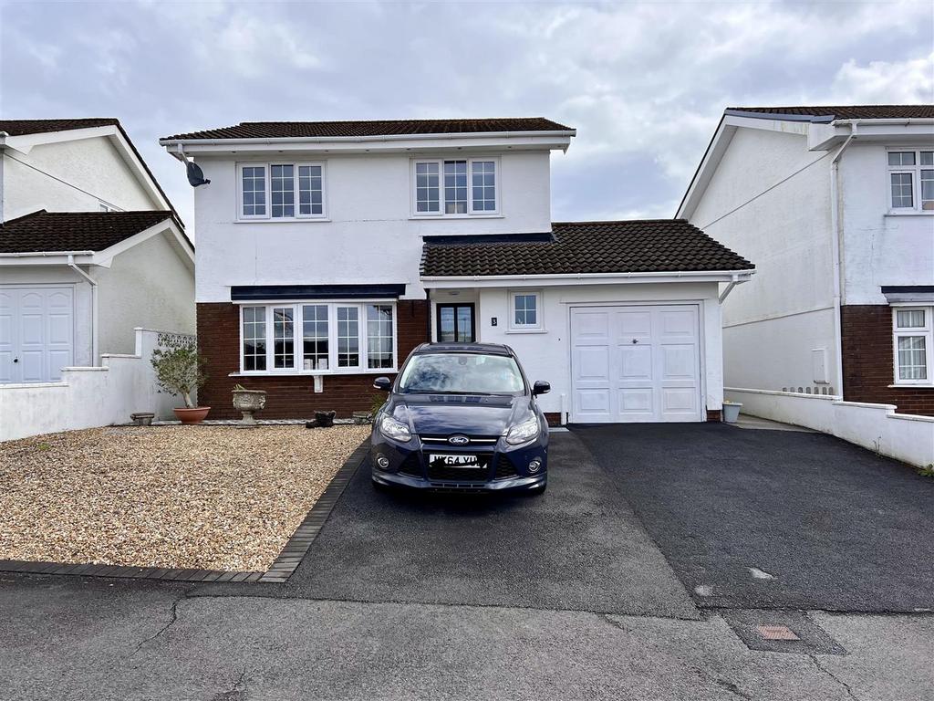Llwyn Y Bryn, Bonllwyn, Ammanford 3 bed detached house for sale £270,000