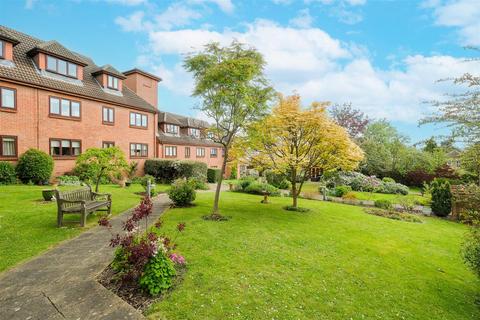 1 bedroom retirement property for sale, Albert Road, Buckhurst Hill