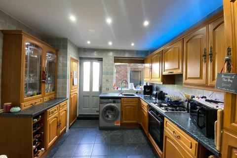 45 Chestnut Close, Hayes, UB3 1JG