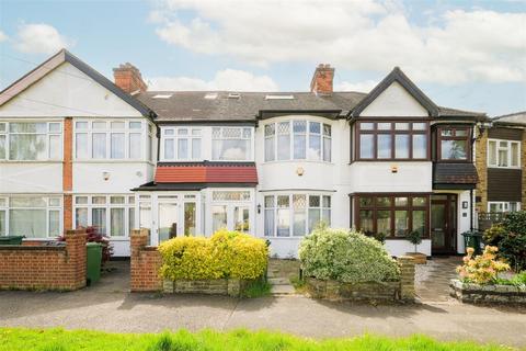 4 bedroom terraced house for sale, Ainslie Wood Crescent, Chingford