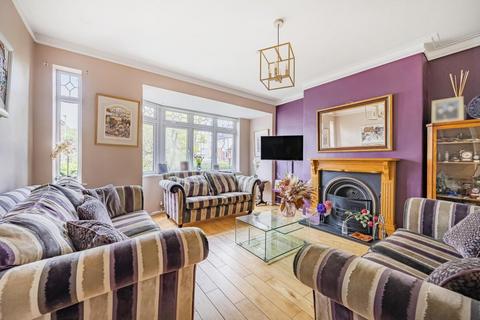 80 Raleigh Drive, London, N20 0XA