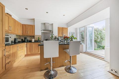 80 Raleigh Drive, London, N20 0XA