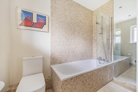 80 Raleigh Drive, London, N20 0XA
