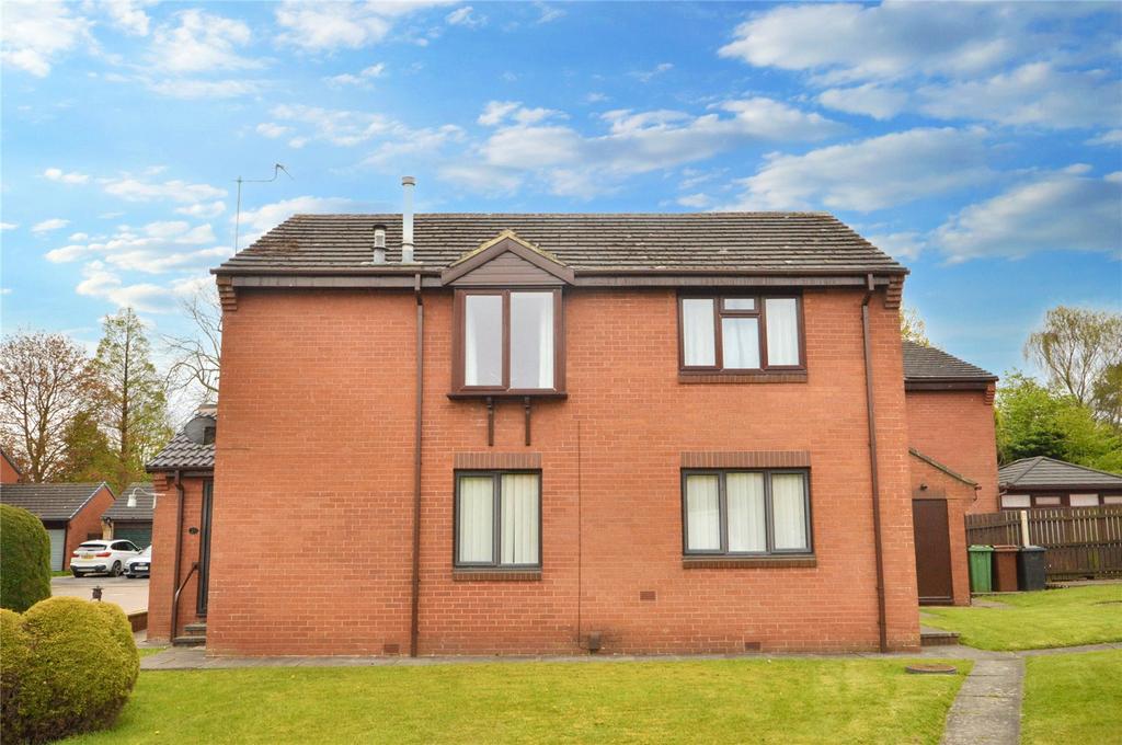 Wayland Drive, Leeds, West Yorkshire 2 bed apartment for sale £185,000