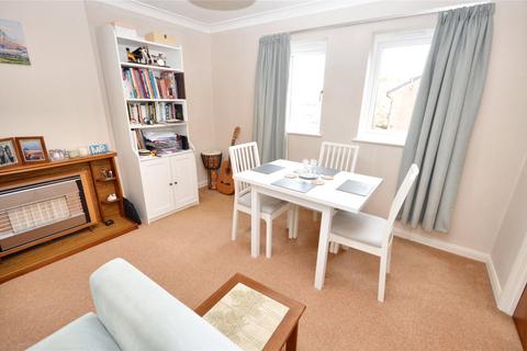 2 bedroom apartment for sale, Wayland Drive, Leeds, West Yorkshire