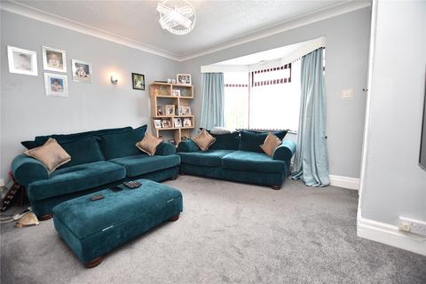 4 bedroom semi-detached house for sale, Willow Crescent, Leeds, West Yorkshire