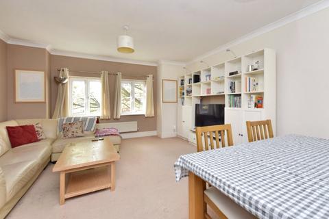 9 Cherry Court, Headingley, Leeds, LS6 2WB