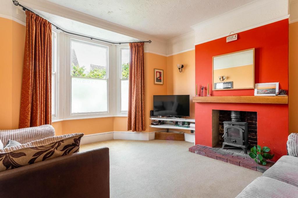 Ashington Villa-2.jpg