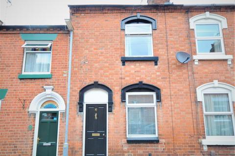 2 bedroom terraced house to rent, Alma Street, Stone