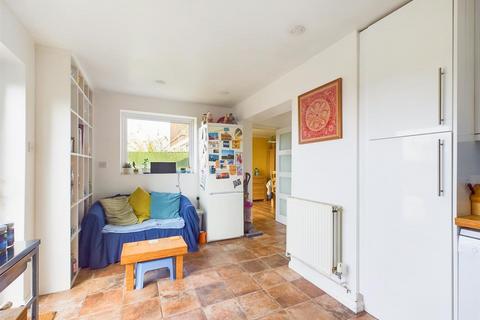 47 Darlton Drive, Arnold, Nottingham, NG5 7LX