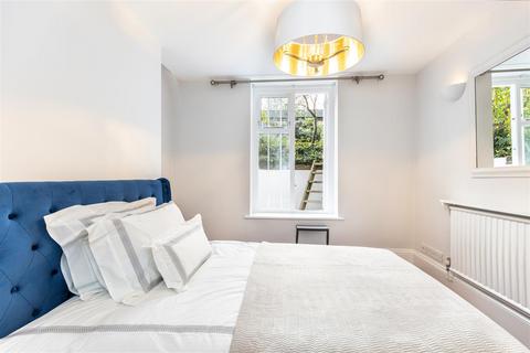 1 bedroom flat for sale, Gloucester Avenue, Primrose Hill, NW1