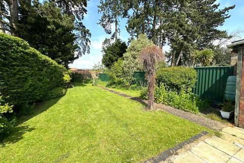 3 bedroom semi-detached bungalow for sale, Charnwood Avenue, Westone, Northampton NN3