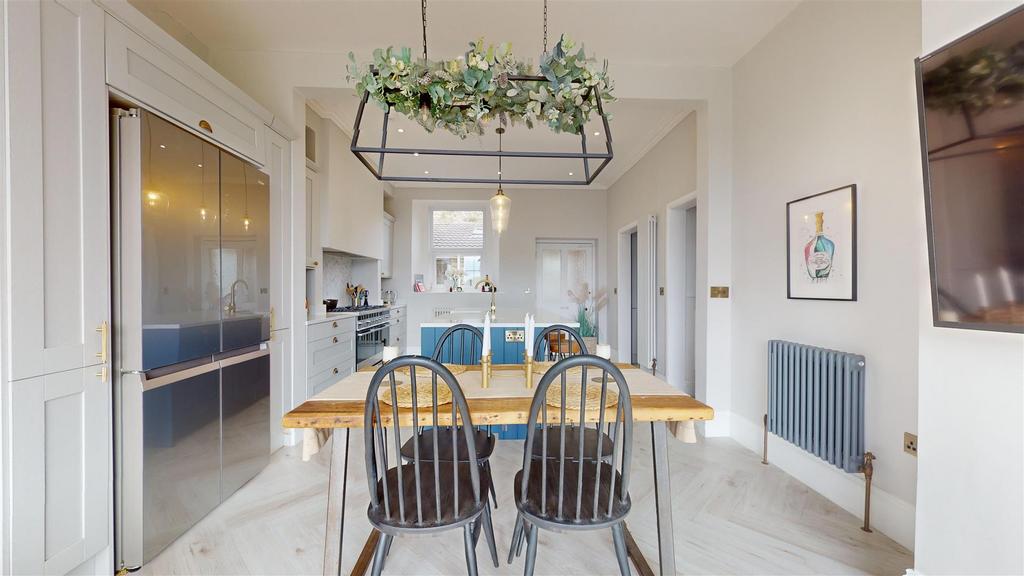 Dining room / Kitchen