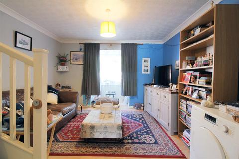 2 bedroom house for sale, Ellen Walk, Aylesbury