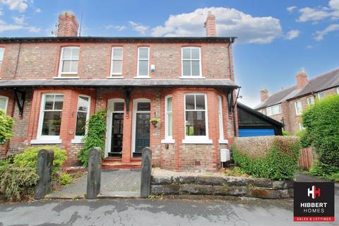 3 bedroom end of terrace house to rent, York Road, Bowdon WA14