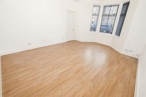 2 bedroom flat for sale, David Street, Kirkcaldy