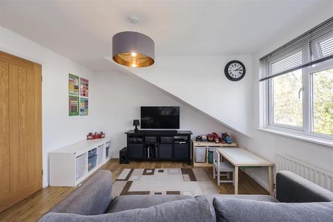 1 bedroom flat for sale, Capworth street, Leyton E10