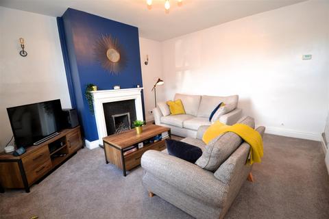 1 bedroom end of terrace house for sale, Brighton Terrace, Scholes, Cleckheaton