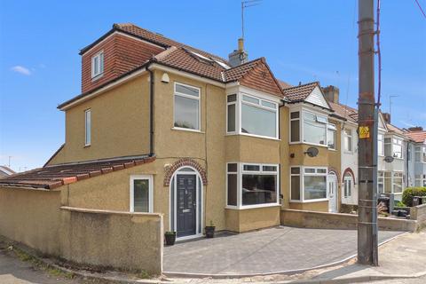 4 bedroom end of terrace house for sale, Gilbert Road, Kingswood, Bristol