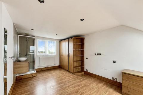64 Gilbert Road, Kingswood, Bristol, BS15 1RH