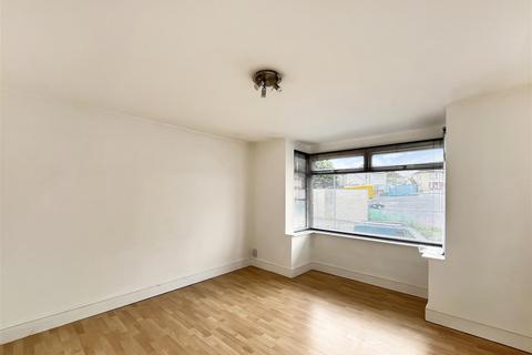 64 Gilbert Road, Kingswood, Bristol, BS15 1RH