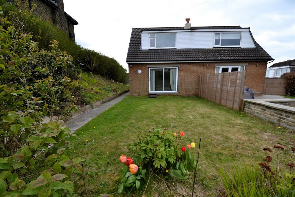 Shelf Hall Lane, Shelf, Halifax 3 bed semidetached house for sale £225,000