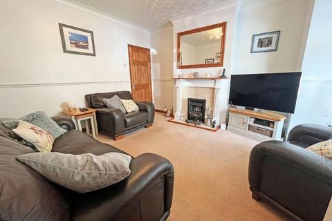 3 bedroom end of terrace house for sale, Palmerston Road, Peterborough PE2