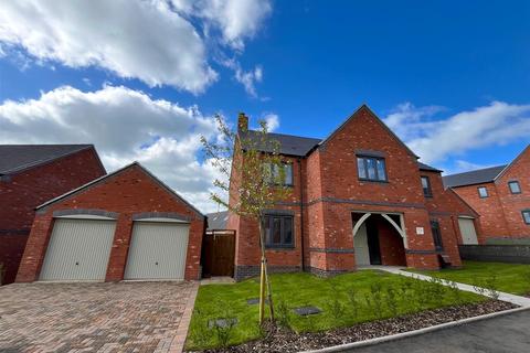 5 bedroom detached house for sale, Gladstone Terrace, Alton, Stoke-On-Trent