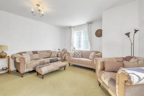 121 Chesterfield Road, Lichfield, WS14 0AA