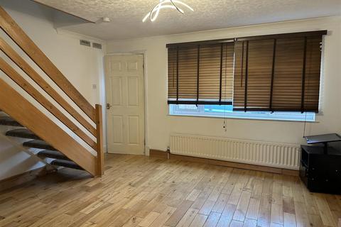 2 bedroom semi-detached house to rent, Culworth Drive Wigston