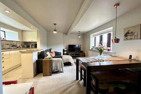 2 bedroom cottage for sale, Marsh Lane, Shepley, Huddersfield