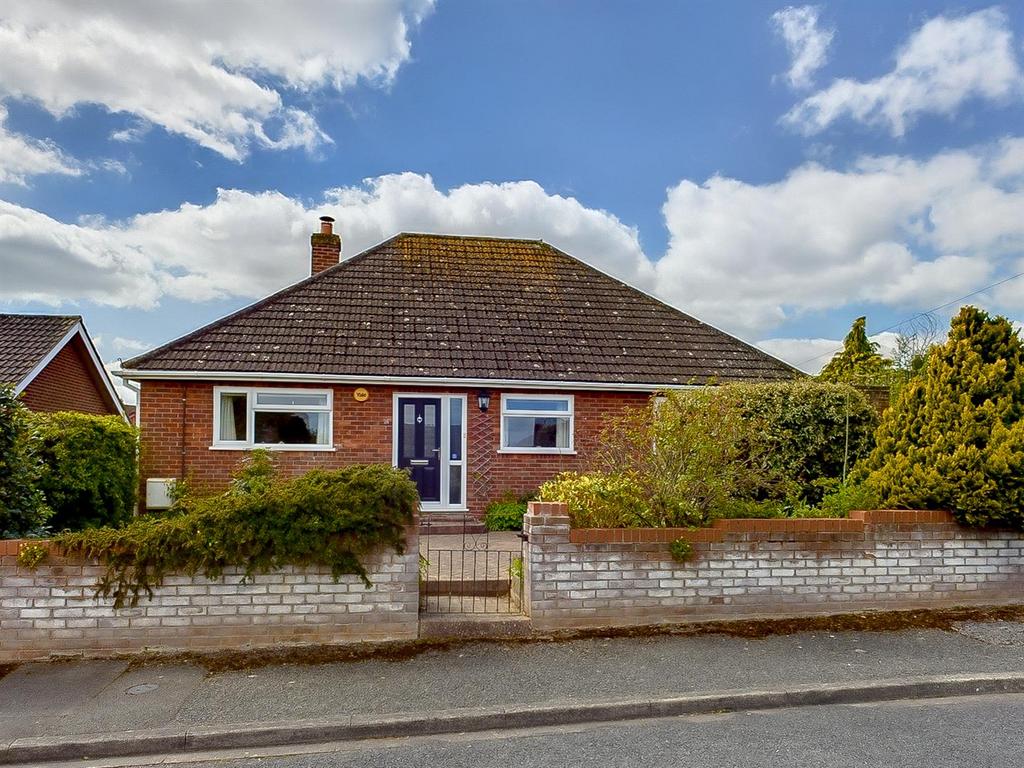 Charles Way, Malvern 3 bed detached bungalow for sale £385,000