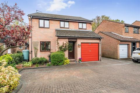 4 bedroom detached house for sale, Ascot Close, Fareham PO14