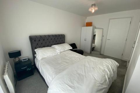 2 bedroom apartment to rent, Wolf Grange, Ashley Road, Hale WA15 9TS