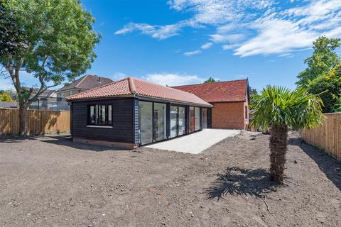 3 bedroom detached bungalow for sale, New build behind 115 Benton Street, Hadleigh