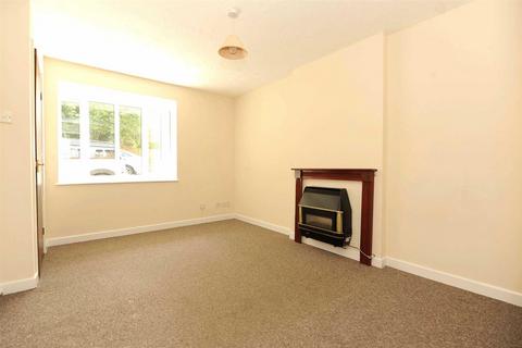 2 bedroom semi-detached house to rent, Elizabeth Close, Wellingborough